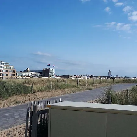 By Sea Apartment *